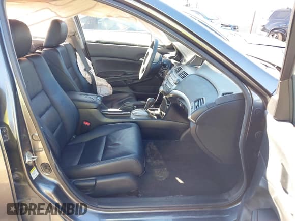 ✅ 2012 Honda Accord SE • VIN: 1HGCP2F69CA188792 • Lot: 43400528. Listed on IAAI with 113,151 mi. Free auction sales archive from the USA and detailed vehicle history report at DreamBid. Image 5.