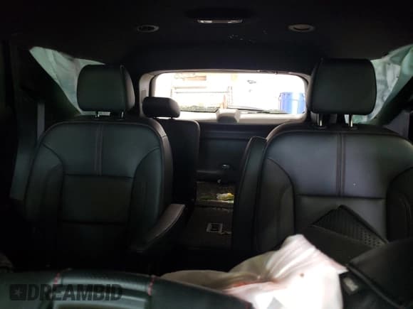 ✅ 2022 Chevrolet Traverse RS • VIN: 1GNERJKW2NJ102069 • Lot: 64326385. Wystawiony na Copart z przebiegiem 61 262 mil. Bezpłatny archiwum sprzedaży aukcyjnych z USA i szczegółowy raport historii pojazdu na DreamBid. Zdjęcie 10.