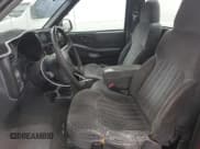 ✅ 1998 Chevrolet S-10 LS • VIN: 1GCCS1449W8119105 • Лот: 85256604. Опубликован ранее на Copart с пробегом 247 411 миль. Бесплатный доступ к архиву аукционных продаж из США и подробный отчёт об истории автомобиля на DreamBid. Изображение 7.