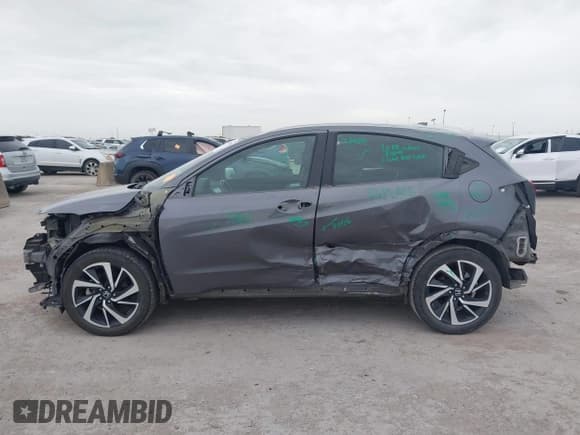 ✅ 2020 Honda HR-V Sport • VIN: 3CZRU5H13LM704792 • Lot: 42620296. Wystawiony na IAAI z przebiegiem 99 107 mil. Bezpłatny archiwum sprzedaży aukcyjnych z USA i szczegółowy raport historii pojazdu na DreamBid. Zdjęcie 15.
