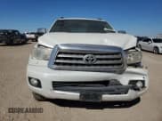 ✅ 2011 Toyota Sequoia Platinum • VIN: 5TDYY5G11BS031975 • Lot: 76718494. Wystawiony na Copart z przebiegiem 175 451 mil. Bezpłatny archiwum sprzedaży aukcyjnych z USA i szczegółowy raport historii pojazdu na DreamBid. Zdjęcie 5.