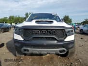 ✅ 2021 Ram 1500 • VIN: 67394435BOSPARTS • Lot: 67394435. Wystawiony na Copart z przebiegiem 38 316 mil. Bezpłatny archiwum sprzedaży aukcyjnych z USA i szczegółowy raport historii pojazdu na DreamBid. Zdjęcie 5.