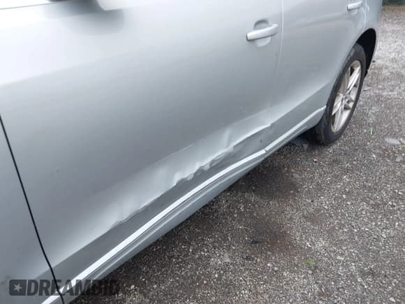 ✅ 2013 Audi Q5 Premium Plus • VIN: WA1LFAFP7DA006796 • Lot: 42267988. Listed on IAAI with 148,098 mi. Free auction sales archive from the USA and detailed vehicle history report at DreamBid. Image 6.