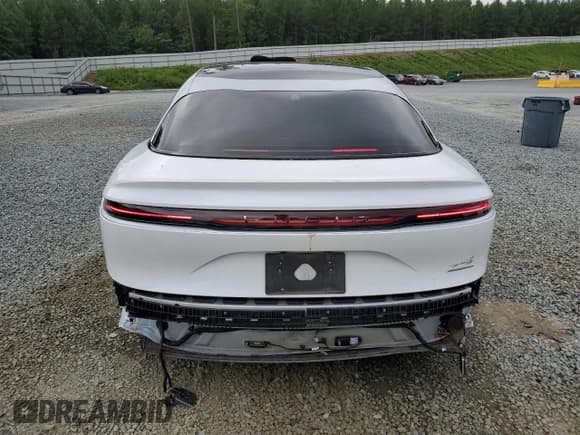 ✅ 2022 Lucid Air Grand Touring • VIN: 50EA1GBA8NA001653 • Lot: 66959065. Wystawiony na Copart z przebiegiem 29 679 mil. Bezpłatny archiwum sprzedaży aukcyjnych z USA i szczegółowy raport historii pojazdu na DreamBid. Zdjęcie 6.