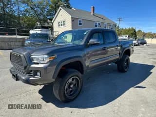 ✅ 2017 Toyota Tacoma SR5 • VIN: 5TFCZ5AN0HX083989 • Lot: 85334725. Listed on Copart with 208,166 mi. Free auction sales archive from the USA and detailed vehicle history report at DreamBid. Image 1.