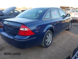 ✅ 2005 Ford Five Hundred SE • VIN: 1FAFP23195G137240 • Lot: 43618020. Wystawiony na IAAI z przebiegiem 134 719 mil. Bezpłatny archiwum sprzedaży aukcyjnych z USA i szczegółowy raport historii pojazdu na DreamBid. Zdjęcie 4.