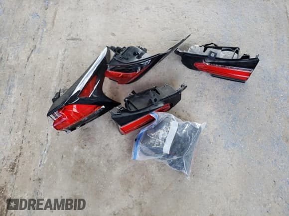 ✅ 2016 Lexus NX 300h • VIN: JTJBJRBZ4G2040907 • Лот: 90595445. Опубликован ранее на Copart с пробегом 139 901 миль. Бесплатный доступ к архиву аукционных продаж из США и подробный отчёт об истории автомобиля на DreamBid. Изображение 13.