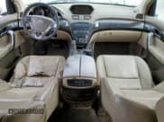 ✅ 2010 Acura MDX Technology • VIN: 2HNYD2H67AH503091 • Lot: 65561685. Wystawiony na Copart z przebiegiem 229 036 mil. Bezpłatny archiwum sprzedaży aukcyjnych z USA i szczegółowy raport historii pojazdu na DreamBid. Zdjęcie 8.