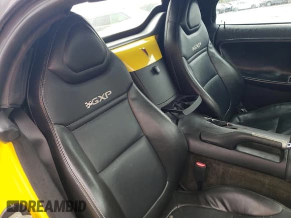 ✅ 2008 Pontiac Solstice GXP • VIN: 1G2MF35XX8Y130201 • Lot: 80024865. Listed on Copart with 106,225 mi. Free auction sales archive from the USA and detailed vehicle history report at DreamBid. Image 10.