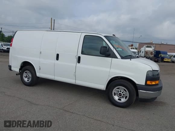 ✅ 2024 GMC Savana Cargo • VIN: 1GTW7AFP8R1181159 • Лот: 42887123. Опубликован ранее на IAAI с пробегом 1 761 миль. Бесплатный доступ к архиву аукционных продаж из США и подробный отчёт об истории автомобиля на DreamBid. Изображение 6.