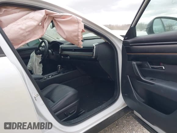 ✅ 2023 Mazda CX-50 S Premium Plus • VIN: 7MMVABEM7PN108865 • Lot: 42049215. Wystawiony na IAAI z przebiegiem 33 285 mil. Bezpłatny archiwum sprzedaży aukcyjnych z USA i szczegółowy raport historii pojazdu na DreamBid. Zdjęcie 5.