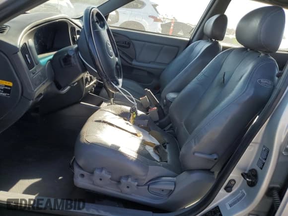 ✅ 2005 Hyundai Elantra GLS • VIN: KMHDN56DX5U133600 • Lot: 51806135. Wystawiony na Copart z przebiegiem 123 947 mil. Bezpłatny archiwum sprzedaży aukcyjnych z USA i szczegółowy raport historii pojazdu na DreamBid. Zdjęcie 7.