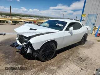 2021 Dodge Challenger SXT z VIN 2C3CDZAG4MH630854, wystawiony jako Copart lot #70704005 z przebiegiem 109 712 mil mil oraz Czysty tytuł • Clean title. Historia ofert i sprzedaży dostępna na DreamBid. Obrazek 1.