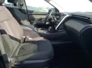 ✅ 2022 Hyundai Tucson SEL • VIN: 5NMJF3AE4NH062474 • Lot: 62978272. Wystawiony na Copart z przebiegiem Nie podano. Bezpłatny archiwum sprzedaży aukcyjnych z USA i szczegółowy raport historii pojazdu na DreamBid. Zdjęcie 5.