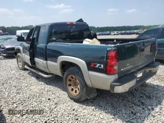 ✅ 2006 Chevrolet Silverado 1500 LT1 • VIN: 1GCEK19B46Z138428 • Lot: 79273323. Wystawiony na Copart z przebiegiem Nie podano. Bezpłatny archiwum sprzedaży aukcyjnych z USA i szczegółowy raport historii pojazdu na DreamBid. Zdjęcie 2.