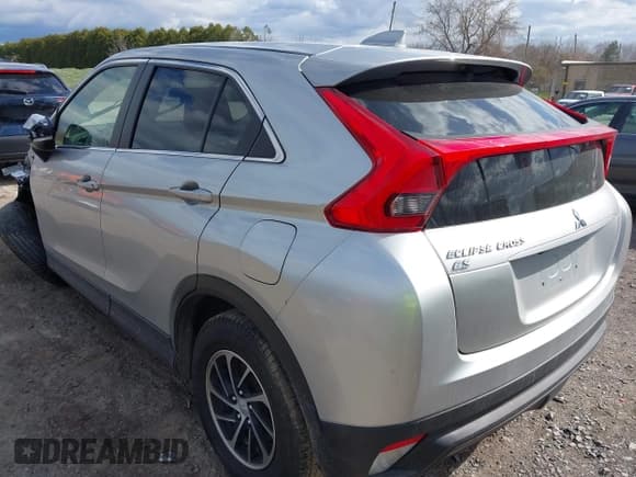 ✅ 2020 Mitsubishi Eclipse Cross ES • VIN: JA4AS3AA1LZ031484 • Lot: 42033036. Listed on IAAI with 123,103 mi. Free auction sales archive from the USA and detailed vehicle history report at DreamBid. Image 3.
