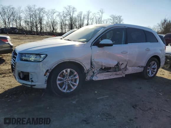 ✅ 2019 Audi Q7 • VIN: WA1LHBF74KD021929 • Лот: 46389475. Опубликован ранее на Copart с пробегом 42 781 миль. Бесплатный доступ к архиву аукционных продаж из США и подробный отчёт об истории автомобиля на DreamBid. Изображение 1.