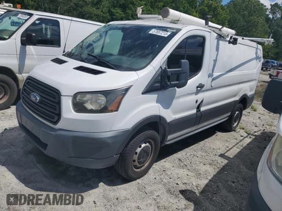 ✅ 2015 Ford Transit Cargo • VIN: 1FTNR1YM9FKB32907 • Лот: 57657215. Опубликован ранее на Copart с пробегом 124 424 миль. Бесплатный доступ к архиву аукционных продаж из США и подробный отчёт об истории автомобиля на DreamBid. Изображение 1.