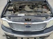 ✅ 2000 Ford F-150 XL • VIN: 2FTRX07L1YCB10191 • Lot: 86184045. Wystawiony na Copart z przebiegiem Nie podano. Bezpłatny archiwum sprzedaży aukcyjnych z USA i szczegółowy raport historii pojazdu na DreamBid. Zdjęcie 11.