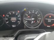 ✅ 2024 Porsche 911 Carrera S • VIN: WP0CB2A90RS245379 • Lot: 74399684. Wystawiony na Copart z przebiegiem 1 465 mil. Bezpłatny archiwum sprzedaży aukcyjnych z USA i szczegółowy raport historii pojazdu na DreamBid. Zdjęcie 9.