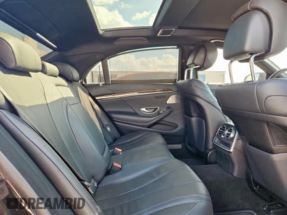 ✅ 2018 Mercedes-Benz S 450 • VIN: WDDUG6GB9JA362644 • Lot: 82101965. Listed on Copart with 41,226 mi. Free auction sales archive from the USA and detailed vehicle history report at DreamBid. Image 10.
