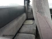 ✅ 1999 Dodge Dakota SLT • VIN: 1B7GL22X3XS146094 • Lot: 87351634. Wystawiony na Copart z przebiegiem 217 681 mil. Bezpłatny archiwum sprzedaży aukcyjnych z USA i szczegółowy raport historii pojazdu na DreamBid. Zdjęcie 10.