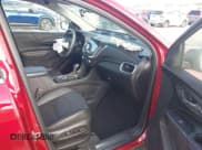 ✅ 2018 Chevrolet Equinox Premier • VIN: 3GNAXMEV6JS643384 • Лот: 43698671. Опубликован ранее на IAAI с пробегом 49 220 миль. Бесплатный доступ к архиву аукционных продаж из США и подробный отчёт об истории автомобиля на DreamBid. Изображение 5.