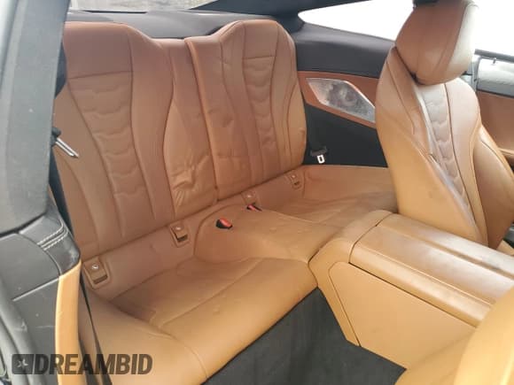 ✅ 2021 BMW 8 Series M850i xDrive • VIN: WBABC4C00MCG35534 • Лот: 63743315. Опубликован ранее на Copart с пробегом Не указан. Бесплатный доступ к архиву аукционных продаж из США и подробный отчёт об истории автомобиля на DreamBid. Изображение 10.