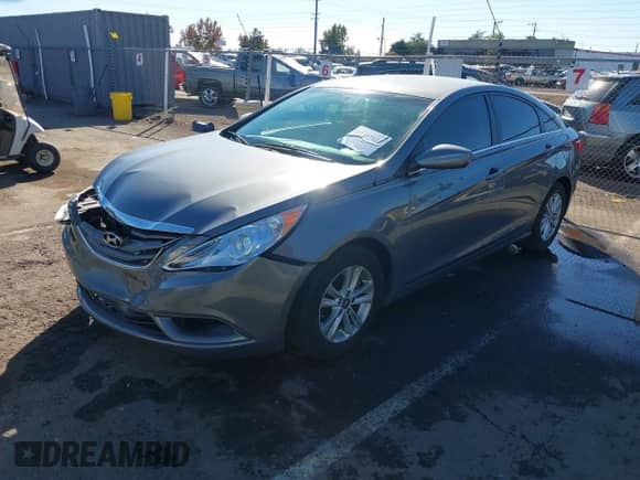 2013 Hyundai Sonata GLS с VIN 5NPEB4ACXDH681647, выставлен на аукционе IAAI как лот 43547182 с пробегом 83 722 миль миль и . История ставок и продаж доступна на DreamBid. Изображение 2.