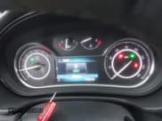 ✅ 2014 Buick Regal Premium I • VIN: 2G4GN5EXXE9296253 • Lot: 43560769. Wystawiony na IAAI z przebiegiem 106 729 mil. Bezpłatny archiwum sprzedaży aukcyjnych z USA i szczegółowy raport historii pojazdu na DreamBid. Zdjęcie 7.