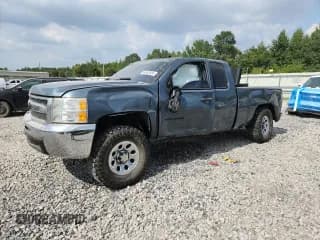 ✅ 2012 Chevrolet Silverado 1500 LS • VIN: 1GCRCREA2CZ297275 • Lot: 64969555. Listed on Copart with 221,285 mi. Free auction sales archive from the USA and detailed vehicle history report at DreamBid. Image 1.