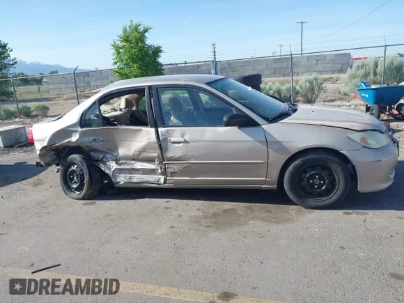 ✅ 2004 Honda Civic LX • VIN: 2HGES15604H566178 • Лот: 42343897. Опубликован ранее на IAAI с пробегом Не указан. Бесплатный доступ к архиву аукционных продаж из США и подробный отчёт об истории автомобиля на DreamBid. Изображение 13.