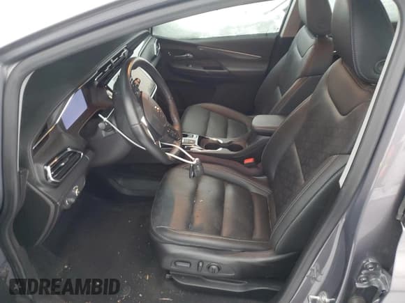 ✅ 2023 Chevrolet Bolt EV 2LT • VIN: 1G1FX6S03P4207497 • Lot: 83423604. Wystawiony na Copart z przebiegiem 11 999 mil. Bezpłatny archiwum sprzedaży aukcyjnych z USA i szczegółowy raport historii pojazdu na DreamBid. Zdjęcie 7.