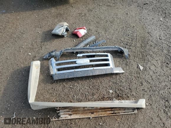 ✅ 2008 Ford Expedition Max Eddie Bauer • VIN: 1FMFK18518LA77539 • Lot: 52519535. Listed on Copart with 312,655 mi. Free auction sales archive from the USA and detailed vehicle history report at DreamBid. Image 15.