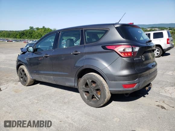 ✅ 2017 Ford Escape S • VIN: 1FMCU0F7XHUC19876 • Лот: 58810485. Опубликован ранее на Copart с пробегом 107 384 миль. Бесплатный доступ к архиву аукционных продаж из США и подробный отчёт об истории автомобиля на DreamBid. Изображение 2.