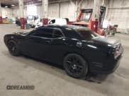 ✅ 2015 Dodge Challenger R/T • VIN: 2C3CDZAT5FH855638 • Lot: 43306634. Wystawiony na IAAI z przebiegiem 83 453 mil. Bezpłatny archiwum sprzedaży aukcyjnych z USA i szczegółowy raport historii pojazdu na DreamBid. Zdjęcie 3.