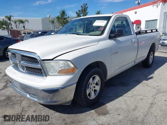 ✅ 2009 Dodge 1500 SLT • VIN: 1D3HB16P99J515973 • Lot: 41570647. Wystawiony na IAAI z przebiegiem 114 755 mil. Bezpłatny archiwum sprzedaży aukcyjnych z USA i szczegółowy raport historii pojazdu na DreamBid. Zdjęcie 2.