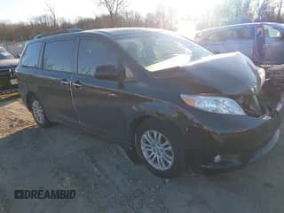 ✅ 2017 Toyota Sienna XLE Auto Access Seat • VIN: 5TDYZ3DC2HS805845 • Lot: 41456888. Listed on IAAI with 138,475 mi. Free auction sales archive from the USA and detailed vehicle history report at DreamBid. Image 1.