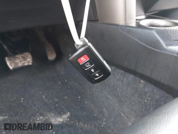 ✅ 2014 Toyota RAV4 Limited • VIN: 2T3DFREV0EW200341 • Lot: 43590852. Wystawiony na IAAI z przebiegiem 91 013 mil. Bezpłatny archiwum sprzedaży aukcyjnych z USA i szczegółowy raport historii pojazdu na DreamBid. Zdjęcie 11.