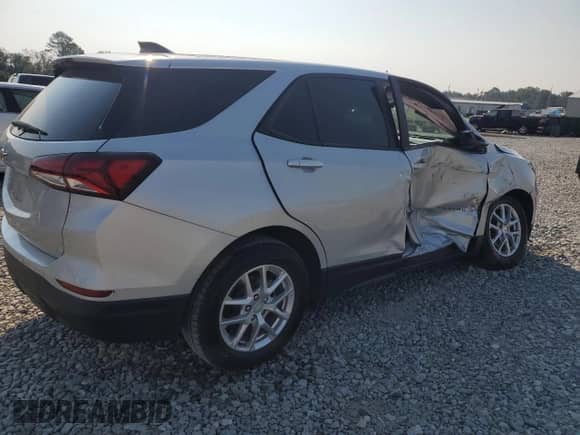 2022 Chevrolet Equinox LS with VIN 2GNAXHEV3N6101736, listed as a Copart auction lot 81122685 with 48,190 mi miles and Salvage title. Bid and sale history available at DreamBid. Image 3.