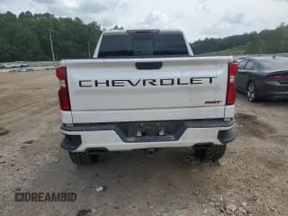 ✅ 2021 Chevrolet Silverado 1500 RST • VIN: 1GCUYEEL9MZ322938 • Lot: 62251474. Wystawiony na Copart z przebiegiem 49 762 mil. Bezpłatny archiwum sprzedaży aukcyjnych z USA i szczegółowy raport historii pojazdu na DreamBid. Zdjęcie 6.