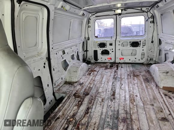 ✅ 2014 Ford Econoline Cargo Commercial • VIN: 1FTNE2EW7EDA01257 • Lot: 87116855. Listed on Copart with 290,593 mi. Free auction sales archive from the USA and detailed vehicle history report at DreamBid. Image 10.