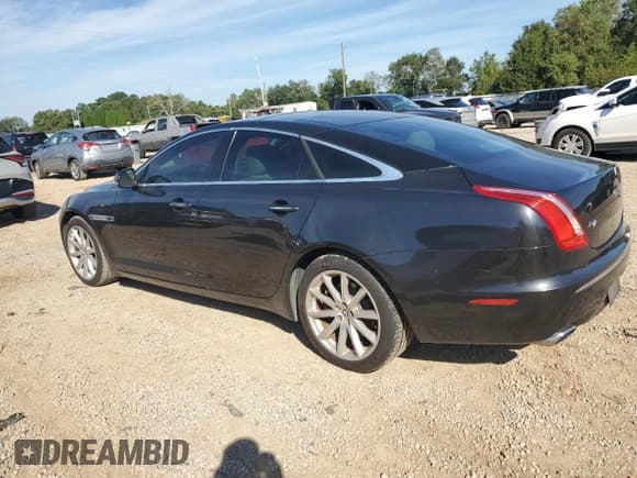 ✅ 2011 Jaguar XJ • VIN: SAJWA1CB1BLV14534 • Lot: 84414885. Wystawiony na Copart z przebiegiem 152 841 mil. Bezpłatny archiwum sprzedaży aukcyjnych z USA i szczegółowy raport historii pojazdu na DreamBid. Zdjęcie 2.