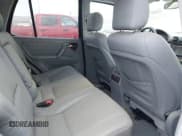 ✅ 2003 Mercedes-Benz M 500 • VIN: 4JGAB75E03A402686 • Lot: 43406572. Wystawiony na IAAI z przebiegiem 230 869 mil. Bezpłatny archiwum sprzedaży aukcyjnych z USA i szczegółowy raport historii pojazdu na DreamBid. Zdjęcie 8.