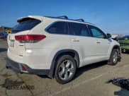 ✅ 2019 Toyota Highlander Hybrid Limited Platinum • VIN: 5TDDGRFH4KS055470 • Lot: 94817925. Wystawiony na Copart z przebiegiem 130 834 mil. Bezpłatny archiwum sprzedaży aukcyjnych z USA i szczegółowy raport historii pojazdu na DreamBid. Zdjęcie 3.