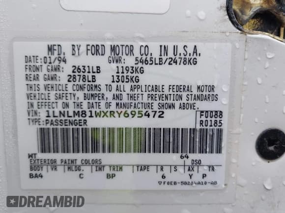 ✅ 1994 Lincoln Town Car Executive • VIN: 1LNLM81WXRY695472 • Lot: 42017751. Wystawiony na IAAI z przebiegiem 118 072 mil. Bezpłatny archiwum sprzedaży aukcyjnych z USA i szczegółowy raport historii pojazdu na DreamBid. Zdjęcie 9.