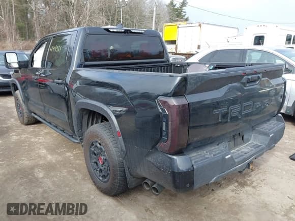 ✅ 2023 Toyota Tundra TRD Pro Hybrid • VIN: 5TFPC5DB5PX023452 • Лот: 41707917. Опубликован ранее на IAAI с пробегом 22 489 миль. Бесплатный доступ к архиву аукционных продаж из США и подробный отчёт об истории автомобиля на DreamBid. Изображение 3.