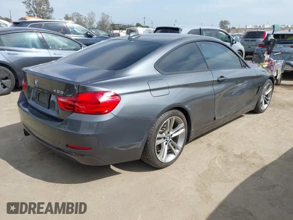 ✅ 2014 BMW 4 Series 428i • VIN: WBA3N7C5XEF718428 • Lot: 42043910. Listed on IAAI with 157,686 mi. Free auction sales archive from the USA and detailed vehicle history report at DreamBid. Image 4.