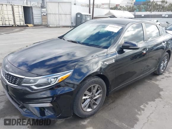 ✅ 2020 Kia Optima LX • VIN: 5XXGT4L35LG420908 • Lot: 43342251. Wystawiony na IAAI z przebiegiem 36 897 mil. Bezpłatny archiwum sprzedaży aukcyjnych z USA i szczegółowy raport historii pojazdu na DreamBid. Zdjęcie 6.