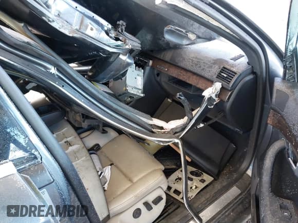 ✅ 2005 Audi S4 • VIN: WAUPL68E75A116223 • Lot: 41399300. Wystawiony na IAAI z przebiegiem Nie podano. Bezpłatny archiwum sprzedaży aukcyjnych z USA i szczegółowy raport historii pojazdu na DreamBid. Zdjęcie 5.